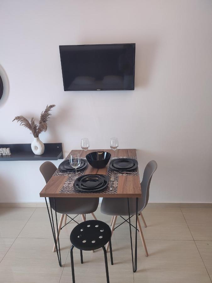 Apartments Sadiku With Sea View Sarandë 外观 照片