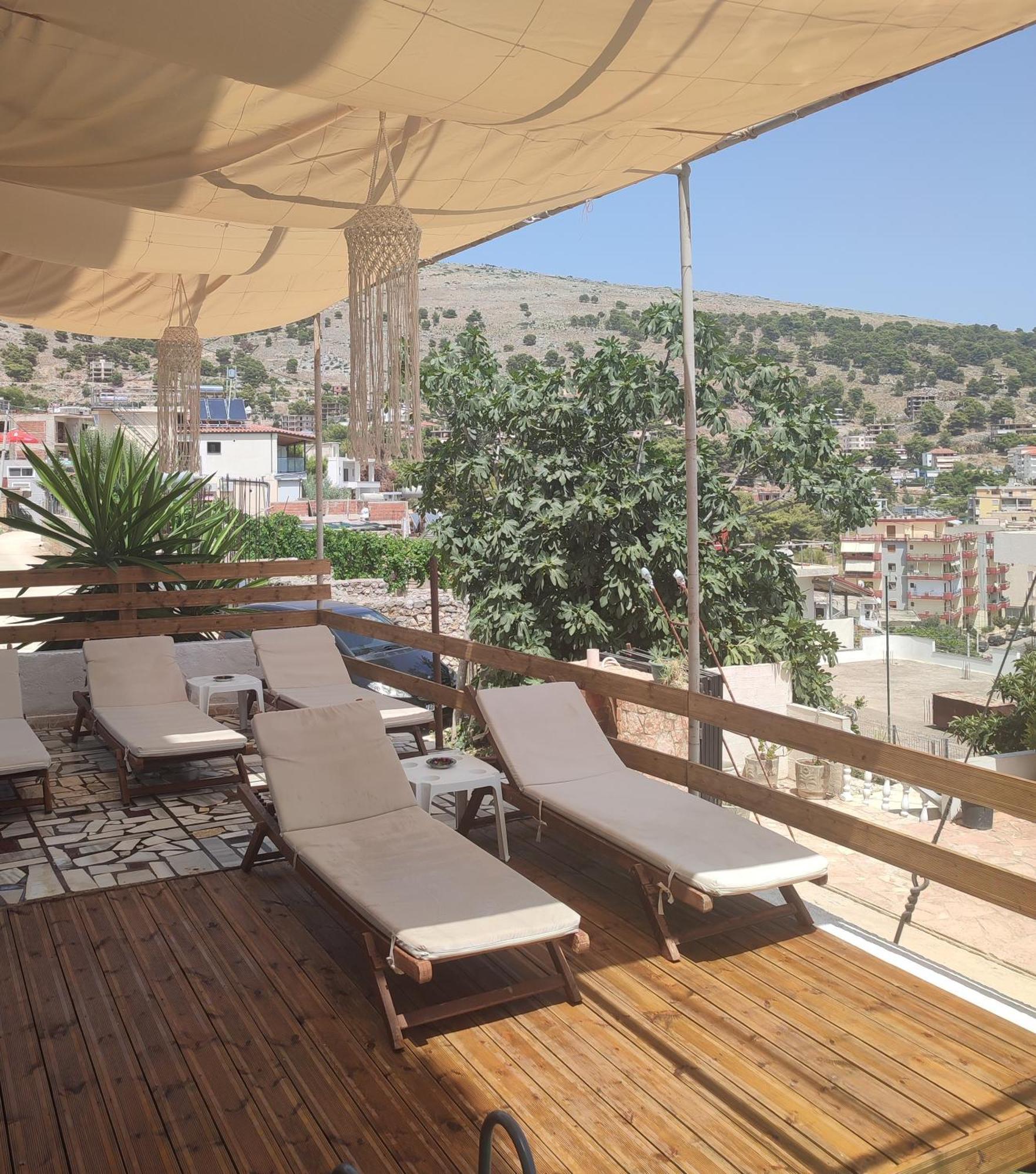 Apartments Sadiku With Sea View Sarandë 外观 照片