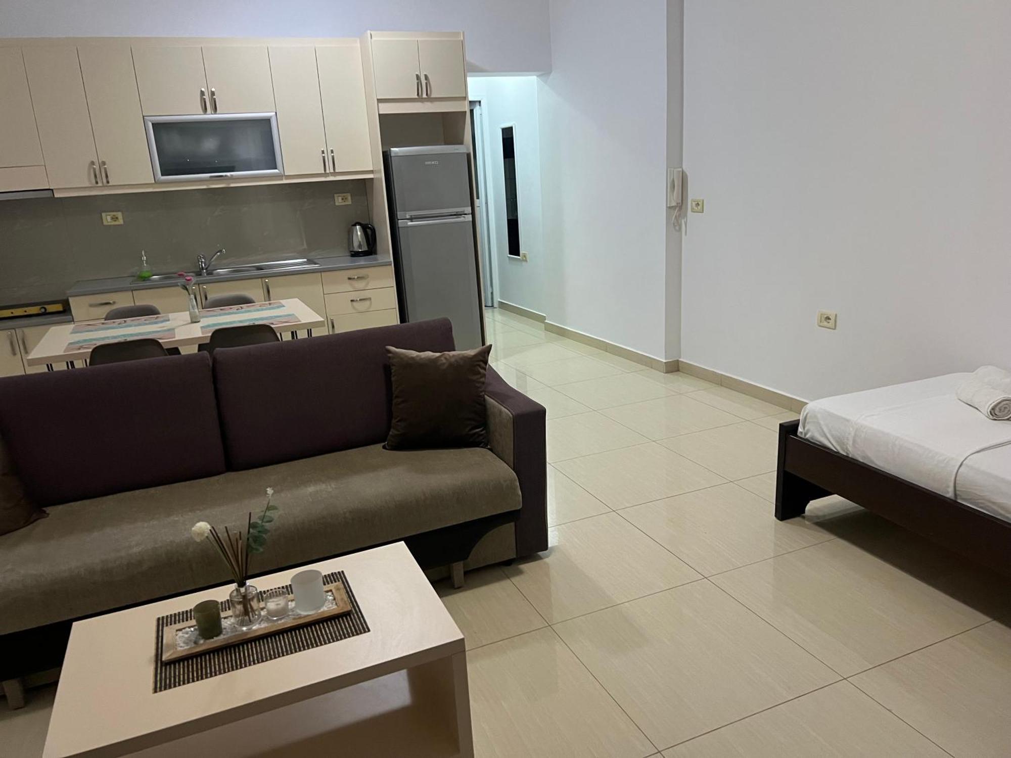 Apartments Sadiku With Sea View Sarandë 外观 照片
